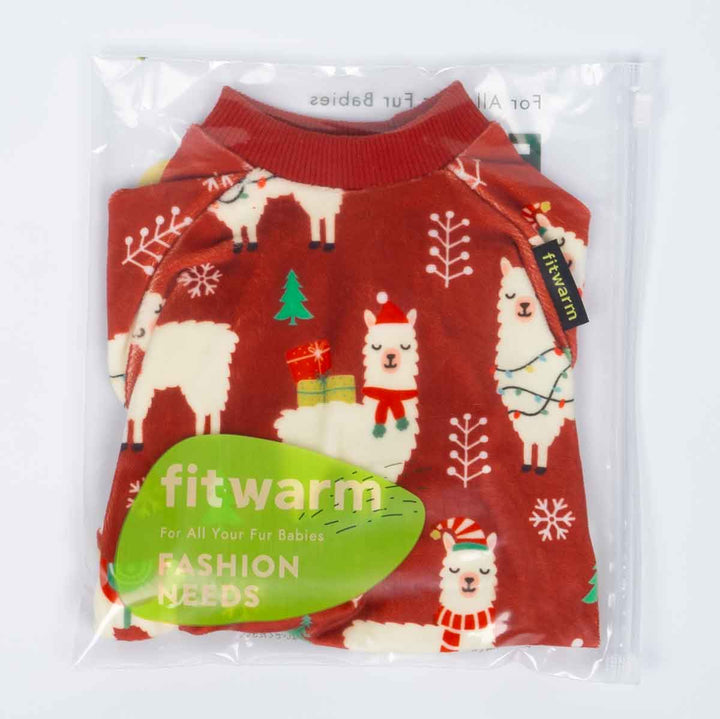 Red pajamas with alpacas design in packaging, featuring 'fitwarm' brand.