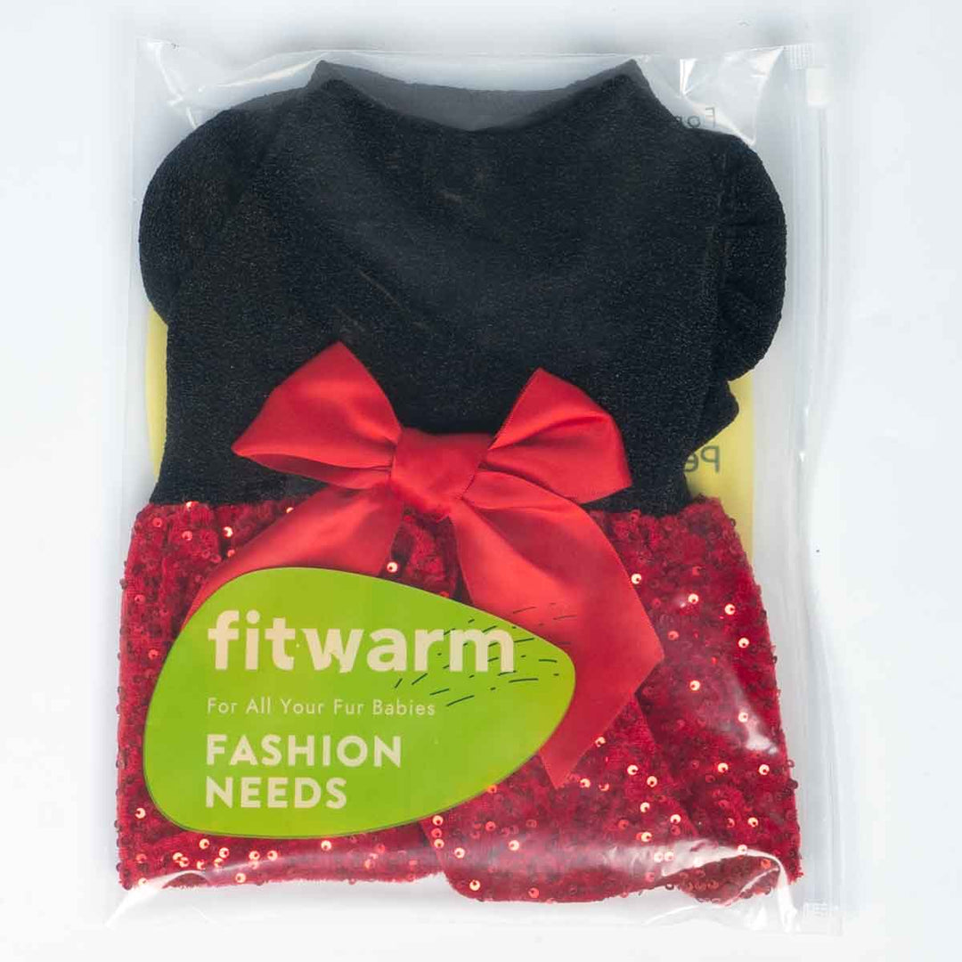 Black and red dog outfit with a red bow in packaging, featuring 'fitwarm' branding.