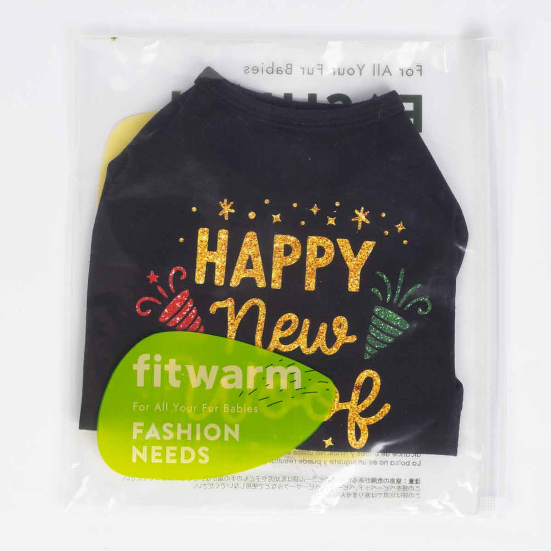 Black pet shirt with 'Happy New Year' lettering in packaging, featuring the brand 'fitwarm'.